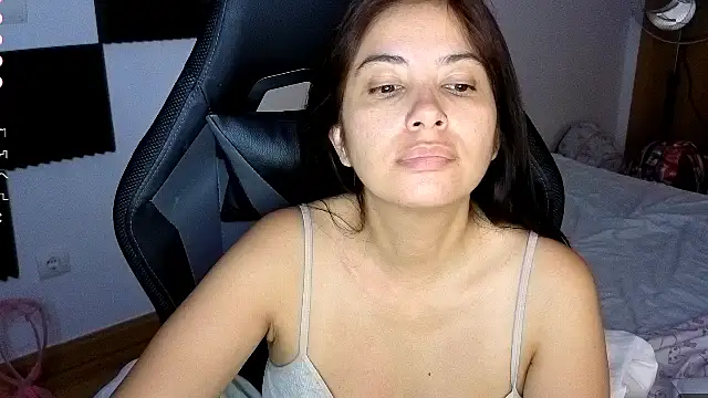 AnnaQueen online show from July 28, 2026, 2:52 am