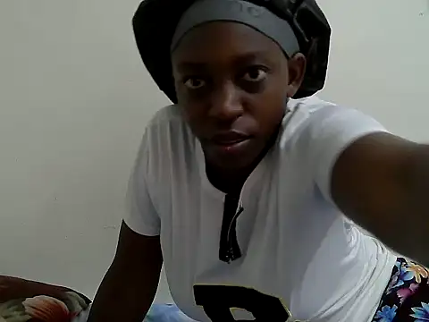 Snapshot of lizbela1 chatting on May 14, 2026, 8:00 am lizbela1 online show from May 14, 2026, 8:00 am