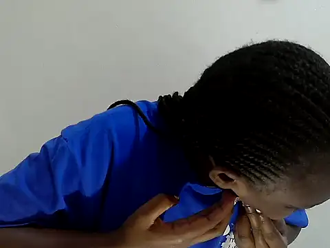 lizbela1 online show from November 18, 2025, 9:01 am