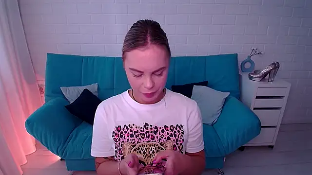 RikaRaily online show from September 14, 2025, 6:03 am