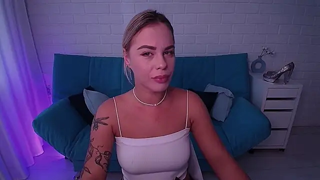 RikaRaily online show from September 10, 2025, 5:39 am