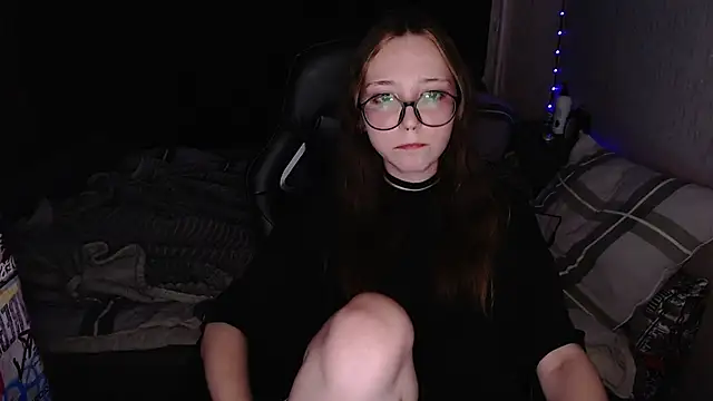 Snapshot of AmeliaKamishiro chatting on November 10, 2025, 2:55 pm AmeliaKamishiro online show from November 10, 2025, 2:55 pm