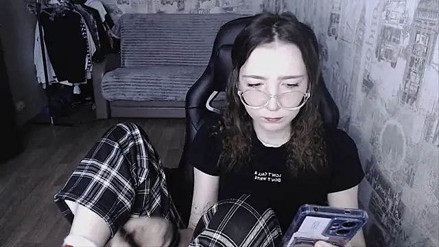 Snapshot of AmeliaKamishiro chatting on January 5, 2025, 11:37 am AmeliaKamishiro online show from January 5, 2025, 11:37 am