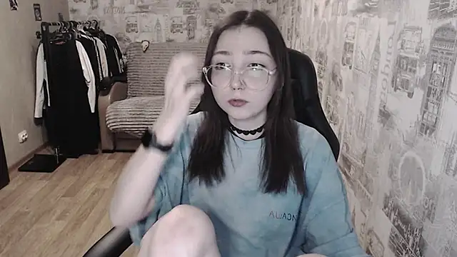 Snapshot of AmeliaKamishiro chatting on March 3, 2025, 7:07 pm AmeliaKamishiro online show from March 3, 2025, 7:07 pm