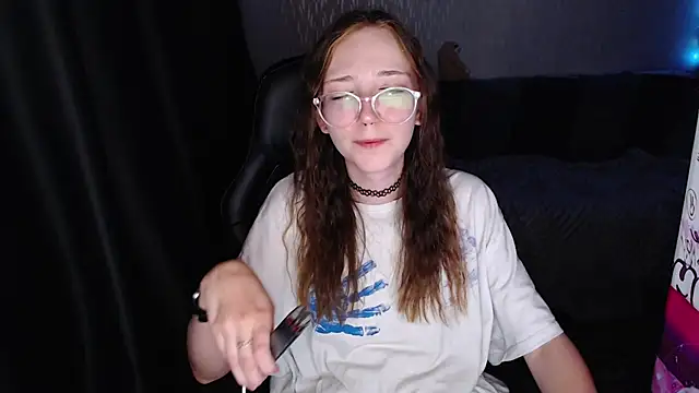 Snapshot of AmeliaKamishiro chatting on October 3, 2025, 5:36 pm AmeliaKamishiro online show from October 3, 2025, 5:36 pm