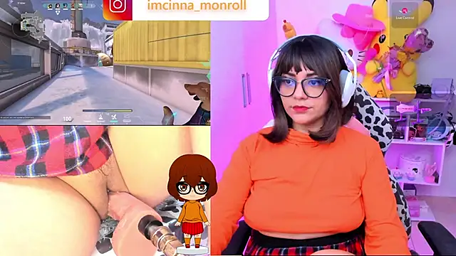 Snapshot of cinna_monroll chatting on February 16, 2025, 5:15 am cinna monroll online show from February 16, 2025, 5:15 am