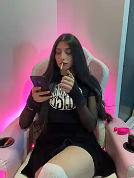 Felicia smok3 online show from April 28, 2026, 2:10 am
