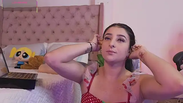  Linoshka 1 online show from February 18, 2026, 8:27 pm