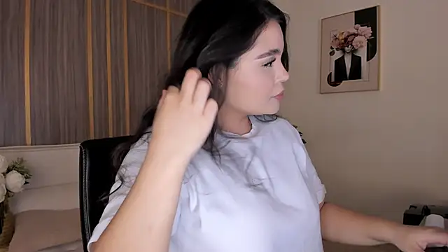 IsabellaAllen online show from April 16, 2026, 1:28 am