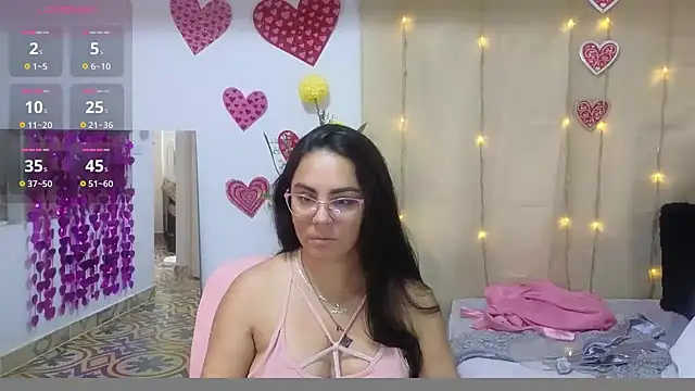 Snapshot of lovely_trix chatting on November 26, 2025, 3:12 pm lovely trix online show from November 26, 2025, 3:12 pm