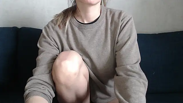 Snapshot of Jennna_Maya chatting on February 27, 2025, 8:24 am Jennna Maya online show from February 27, 2025, 8:24 am