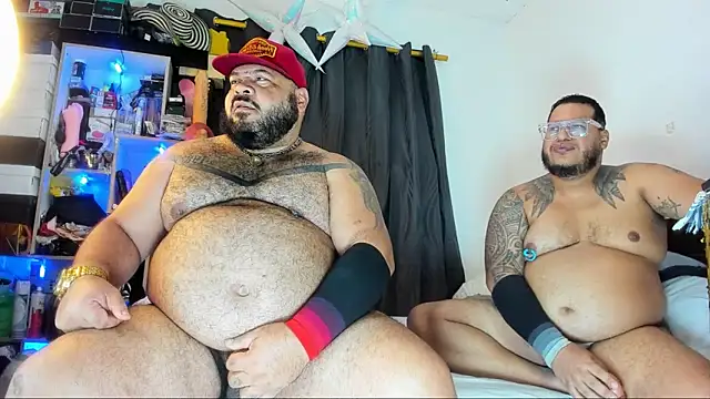 Latino bigcock online show from March 24, 2026, 7:36 pm