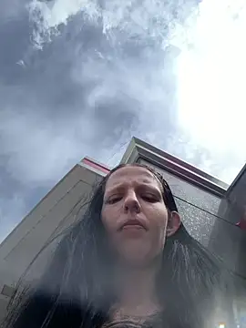 Snapshot of bestorbetter chatting on April 3, 2026, 7:42 pm bestorbetter online show from April 3, 2026, 7:42 pm