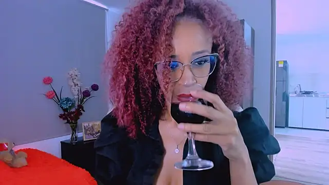 ScarlettMalbec online show from April 13, 2026, 9:08 pm