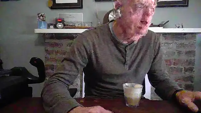 jiggy77777 online show from January 1, 2025, 10:13 pm