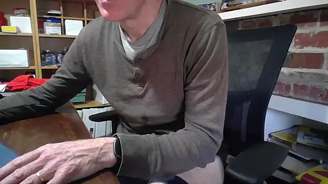 jiggy77777 online show from September 17, 2025, 10:56 pm