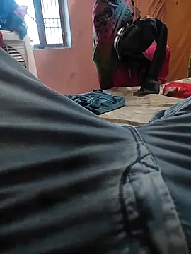 COUPLLE VILLAGE online show from March 5, 2025, 3:40 am