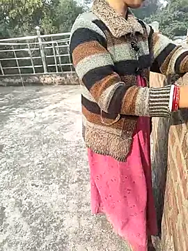 COUPLLE VILLAGE online show from November 30, 2025, 3:29 am