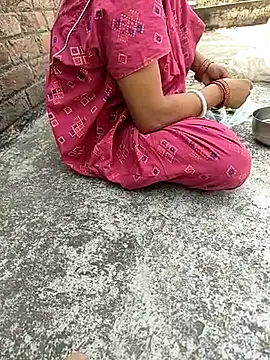 COUPLLE VILLAGE online show from March 11, 2025, 6:41 am