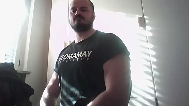 Snapshot of bussilesnar chatting on February 17, 2026, 1:41 pm bussilesnar online show from February 17, 2026, 1:41 pm