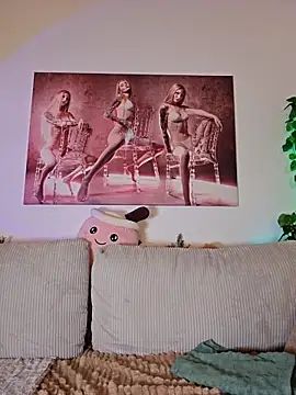 Snapshot of LessiaMia chatting on February 20, 2026, 9:06 pm LessiaMia online show from February 20, 2026, 9:06 pm