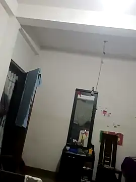 Snapshot of MoveableVerse chatting on February 22, 2026, 1:24 pm MoveableVerse online show from February 22, 2026, 1:24 pm