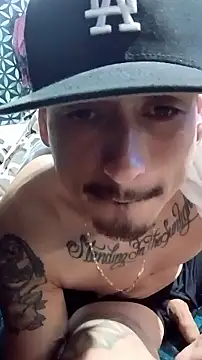 Snapshot of Dnttripaboutit chatting on April 11, 2026, 9:35 am Dnttripaboutit online show from April 11, 2026, 9:35 am