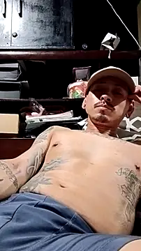 Snapshot of Dnttripaboutit chatting on April 9, 2026, 11:27 am Dnttripaboutit online show from April 9, 2026, 11:27 am