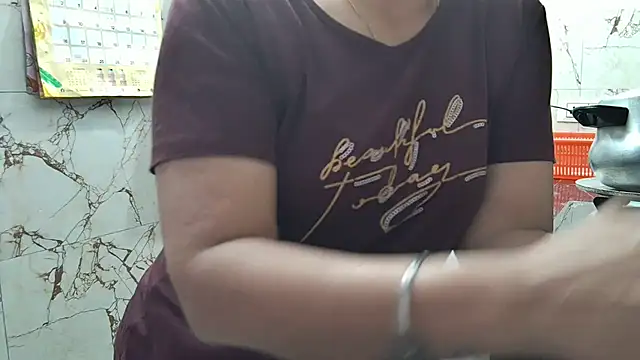 bhabhisexxy 880 online show from November 27, 2025, 2:23 am