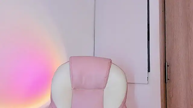 Snapshot of AnastaciaBlake chatting on March 2, 2026, 5:08 am AnastaciaBlake online show from March 2, 2026, 5:08 am