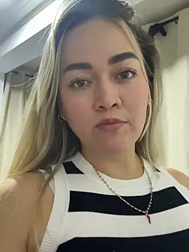 Danielavegax online show from May 27, 2026, 6:10 am
