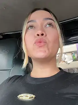 Danielavegax online show from July 25, 2026, 5:30 pm