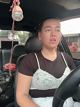 Danielavegax online show from April 27, 2026, 8:51 pm