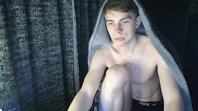 Student Oliver online show from November 30, 2025, 7:14 pm