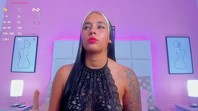 charlotte kisss online show from June 9, 2026, 7:15 pm