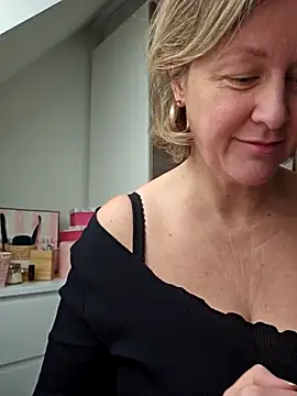 MarleneBloem online show from February 27, 2025, 9:40 am