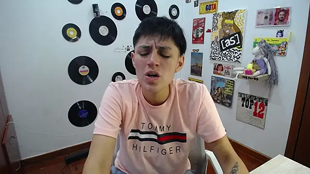 9 Fernanda 9 online show from March 4, 2025, 10:38 pm