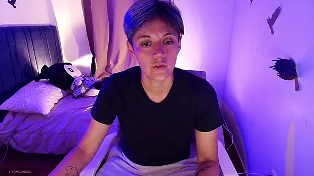 9 Fernanda 9 online show from November 17, 2025, 1:31 am