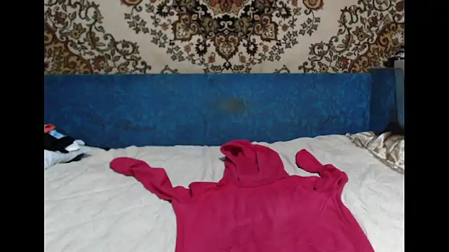 Snapshot of AlanStrongs chatting on February 26, 2025, 6:48 pm AlanStrongs online show from February 26, 2025, 6:48 pm