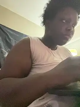 Snapshot of Yagurl__west chatting on March 10, 2025, 12:06 pm Yagurl west online show from March 10, 2025, 12:06 pm