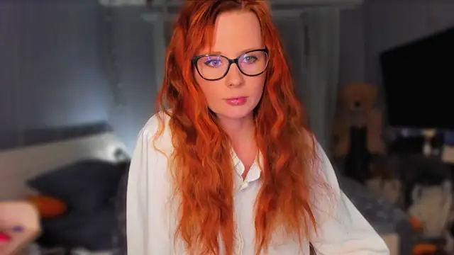 KlementinaBbG online show from March 18, 2026, 8:43 pm