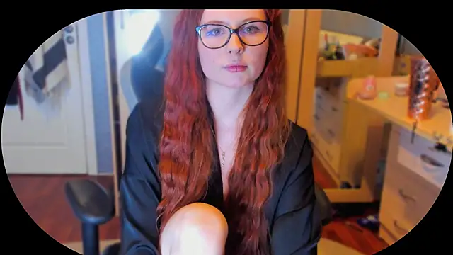 Snapshot of KlementinaBbG chatting on February 5, 2025, 7:53 pm KlementinaBbG online show from February 5, 2025, 7:53 pm