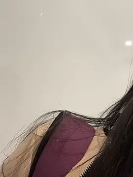 ambar-adaams online show from June 11, 2026, 11:57 pm