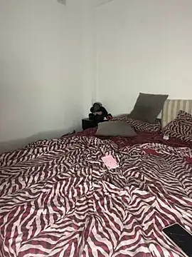 Snapshot of fitcouple1889 chatting on February 1, 2025, 2:26 am fitcouple1889 online show from February 1, 2025, 2:26 am