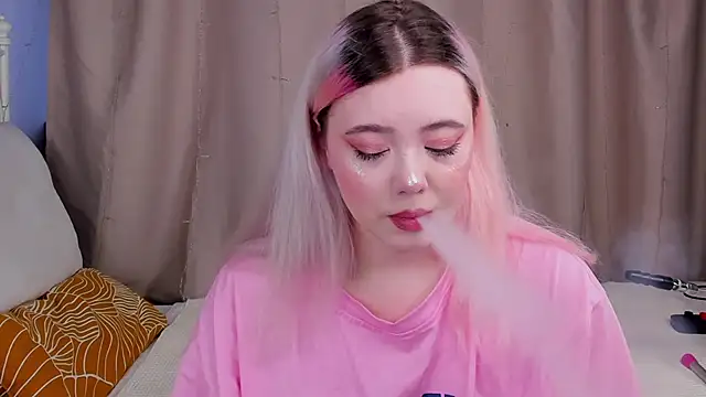 Snapshot of __KawaiiYuki__ chatting on January 25, 2025, 8:42 am KawaiiYuki online show from January 25, 2025, 8:42 am