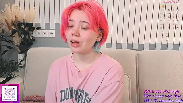   KawaiiYuki   online show from November 23, 2025, 5:28 am