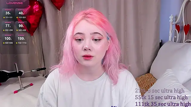 Snapshot of __KawaiiYuki__ chatting on February 13, 2025, 8:38 am KawaiiYuki online show from February 13, 2025, 8:38 am