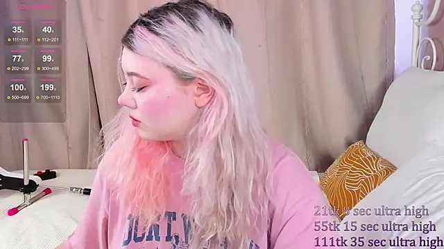 Snapshot of __KawaiiYuki__ chatting on January 27, 2025, 9:02 am KawaiiYuki online show from January 27, 2025, 9:02 am