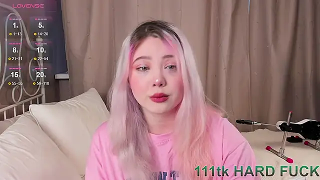 Snapshot of __KawaiiYuki__ chatting on January 20, 2025, 8:52 am KawaiiYuki online show from January 20, 2025, 8:52 am