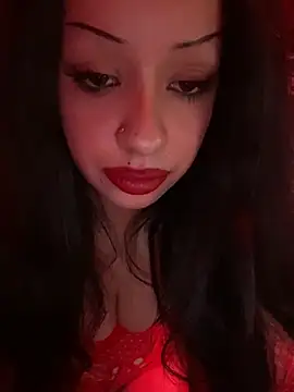 Katalinastarr online show from January 4, 2025, 3:29 am